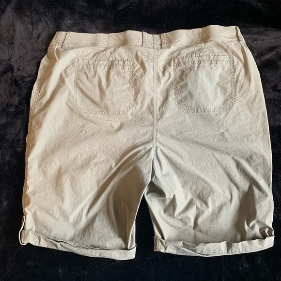 Chico’s stretchy crisp cotton shorts 16 - Picture 5 of 7